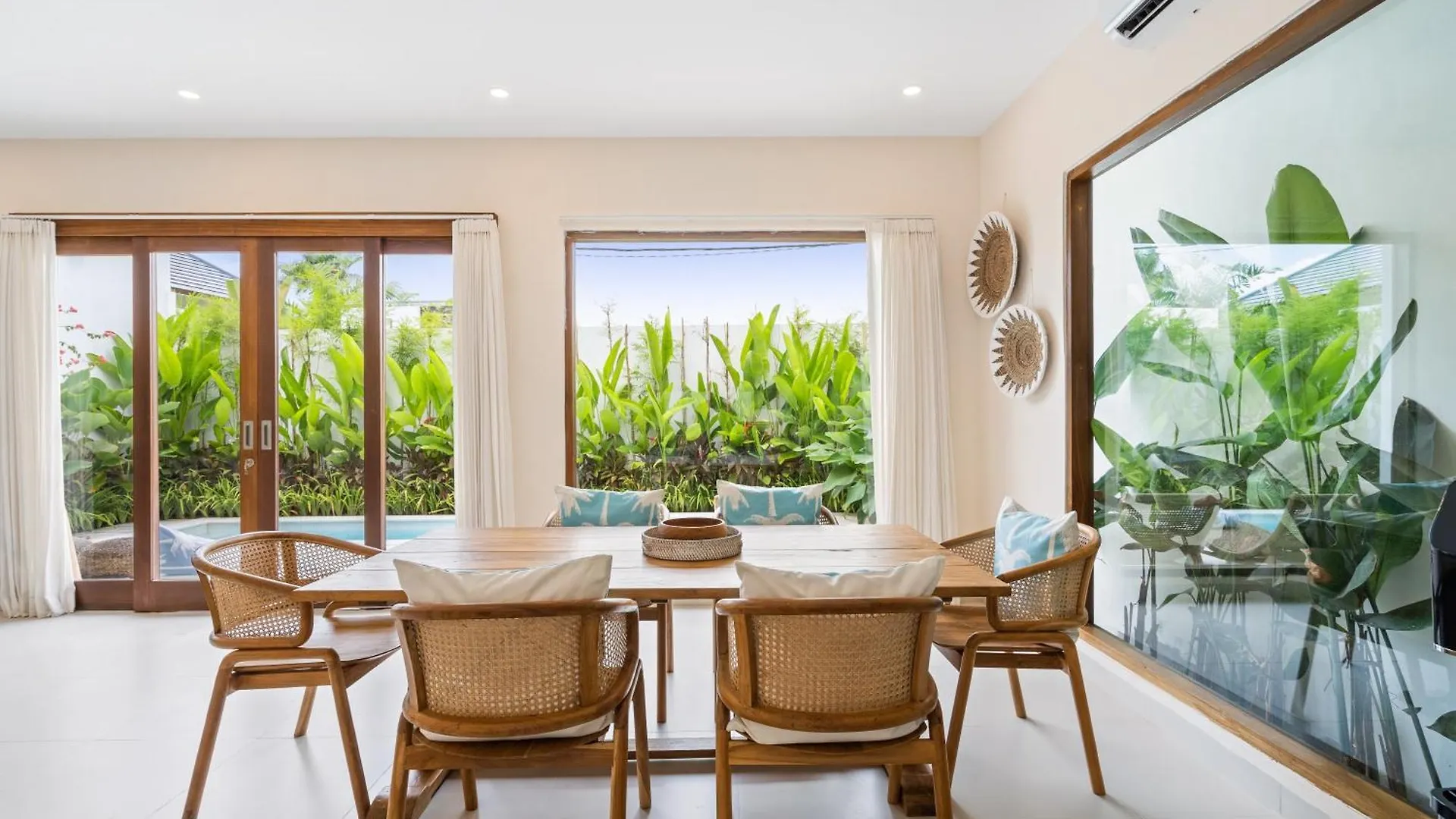 Roselle Villa By Betterplace Canggu  Indonesia